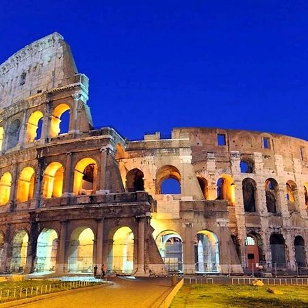 Colosseo Boutique Apartment Рим Екстериор снимка